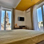La Gaetana - Un Letto Ideale Отель типа 