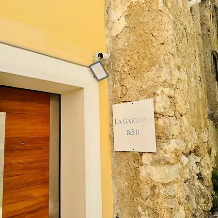 La Gaetana - Un Letto Ideale 3*