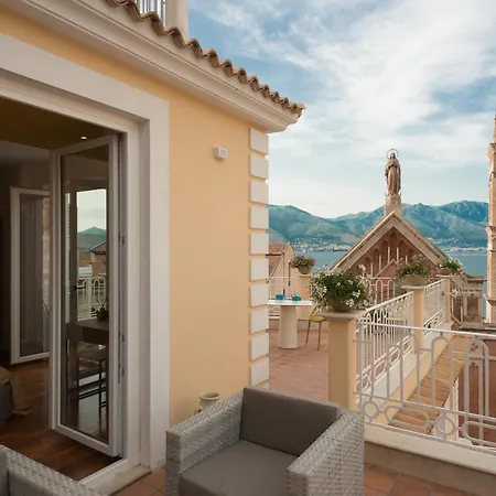 Frühstückspension La Gaetana - Un Letto Ideale 3*
